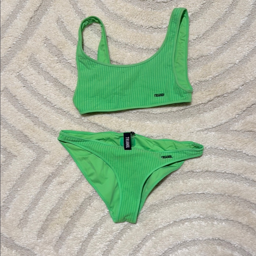 Triangle bikini set (xs top, sm bottom)